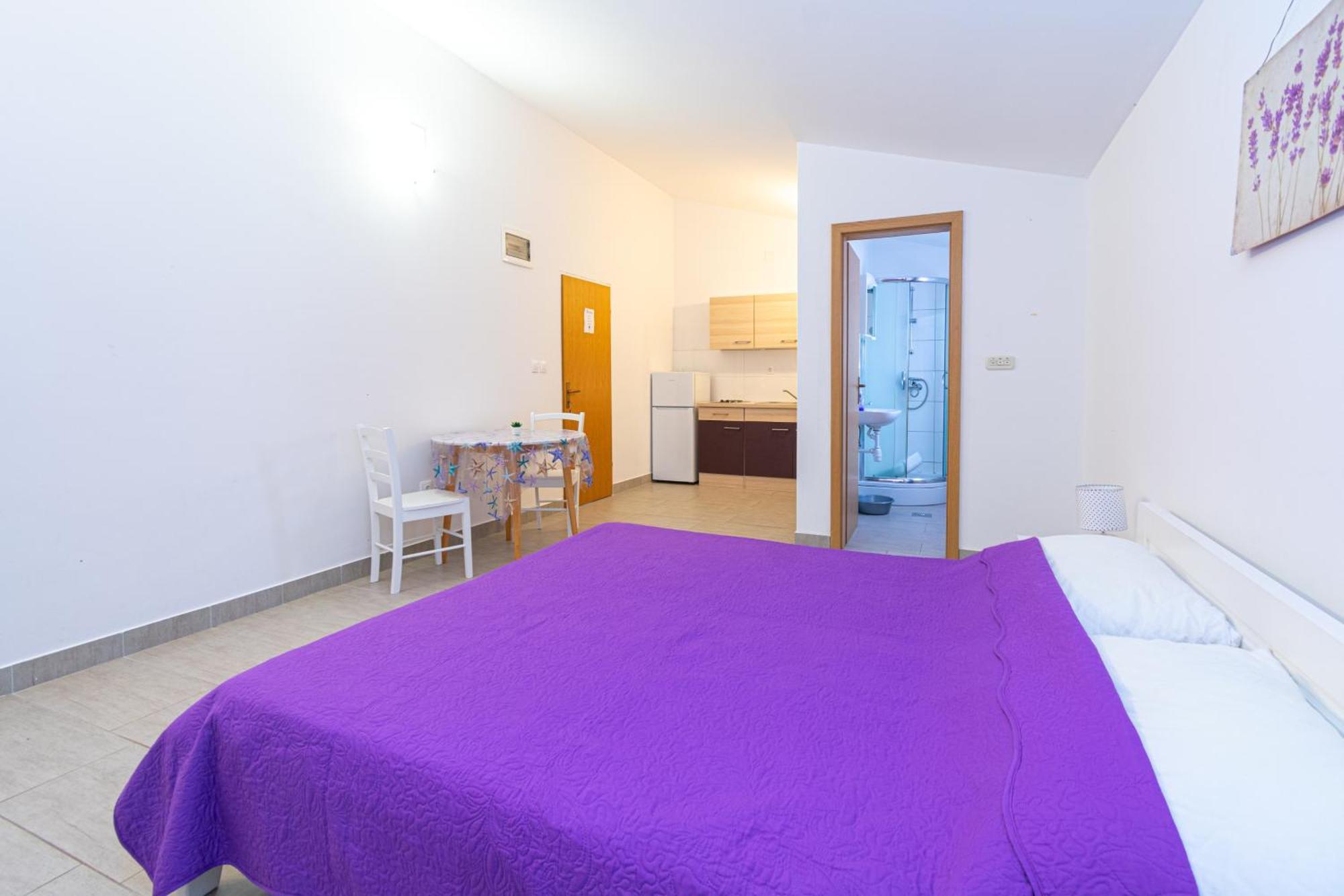 Apartments By The Sea Mandre, Pag - 3084 Kolan Room photo